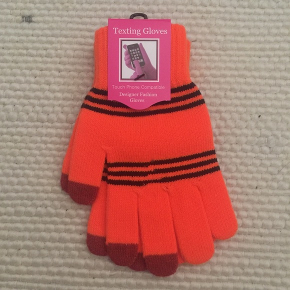 Accessories - Texting Gloves 🧤